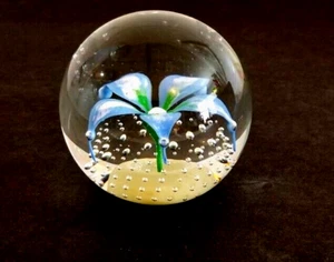 Jeff Sammartino Glass Paperweight Blue Flower Controlled Bubbles Signed JS - Picture 1 of 15