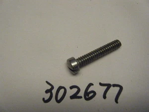 OMC NEW OEM SCREW  PN 302677 - Imagen 1 de 1