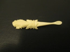WASSERBÜFFELKNOCHEN VINTAGE ANTIKER MICRO MINI LÖFFEL FROSCH KRÖTE SCHMUCK CHARM - NR - Bild 1 von 3