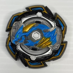 Beyblade Burst Rise HyperSphere Rock Dragon D5 Sting Charge II-H E7726 Launcher - Picture 1 of 6