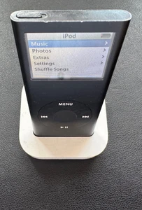 iPod Nano 2. Generation 8GB + iPod Dock Model A1199 - in gutem Zustand - Bild 1 von 7