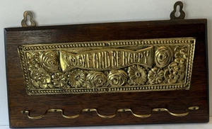 Vintage Smoke And Be Happy Brass and Oak Pipe Rack Holds 5 Pipes - Picture 1 of 7