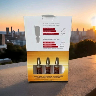 Clarins Double Serum Hydric + Lipidic Serum Deluxe Samples 3 x .9ml - New In Box - Image 1 of 4