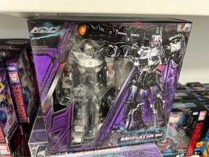 Threezero Transformers: MDLX Megatron New, Free Shipping! - Picture 1 of 6