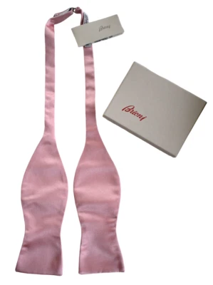 🆕️NUEVA PAJARITA AUTOCORBATA Auténtica BRIONI "Rosa Vieja" Rosa 100% SATÉN SEDA PARA HOMBRE Foto 1 de 4