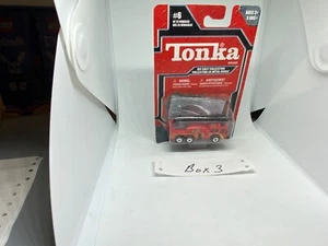 Camión de escalera Tonka #6 fundido a presión 2004 totalmente nuevo 15130 Hasbro Maisto - Imagen 1 de 7