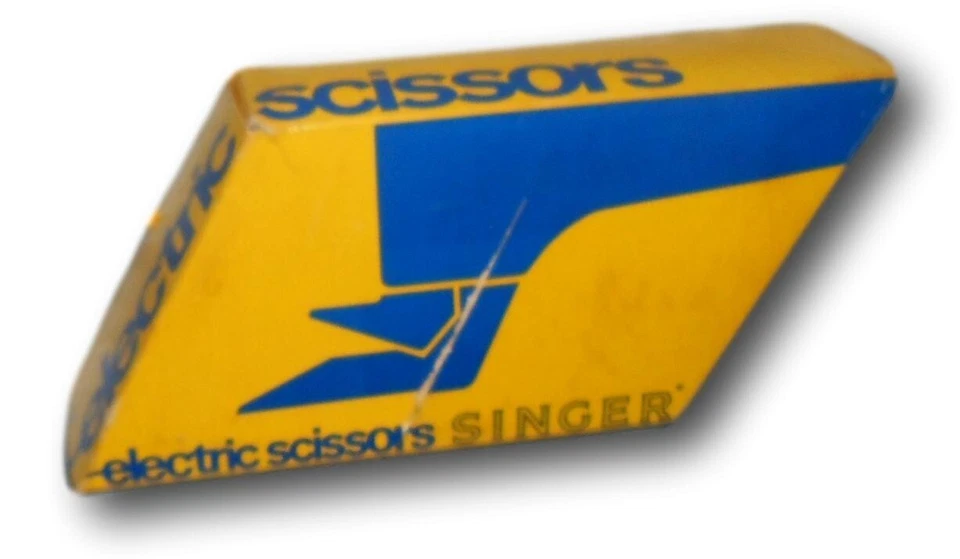 Singer Electric Scissors C-125 1960's Vintage by Singer Co. Rare Model Obsolete. - Image 1 of 3