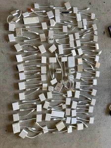 As-Is -Lot 90 GENUINE Apple Lightning to Digital AV Adapter HDMI ADAPTER Mix Lot - Picture 1 of 5