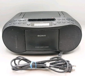 Sony CFD-S70 Stereo CD Player Cassette Recorder AM/FM Radio Ghettoblaster ~ lesen - Bild 1 von 7