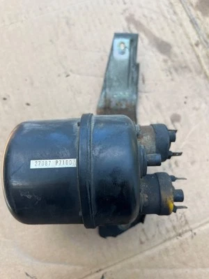 🥇79-83 DATSUN NISSAN S130 280ZX TANQUE DE VACÍO BOMBA BOTE MONTAJE OEM Foto 1 de 2