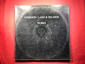 C2-78 EMERSON LAKE & PALMER Works ... 1977 ... DOUBLE ALBUM ... TRI FOLD - Picture 1 of 12