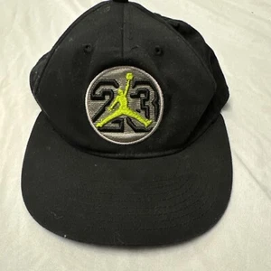 Nike Air Micheal Jordan Retro Jumpman Fitted Hat Cap Black/Green Youth - Picture 1 of 7