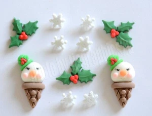 Conos de nieve con acebo y copos de nieve / adornos artesanales para vestirlo de vacaciones - Imagen 1 de 3