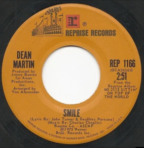 Dean Martin – Smile / Get On With Your Livin 45 RPM Record. - Picture 1 of 2