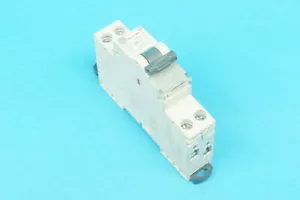 GE 692506 EPC32C32 circuit breaker C32A 3 kA 1-pole - Bild 1 von 3