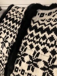 TALBOTS WOMENS MEDIUM BLACK WHITE HEAVY WINTER VEST FUR CHRISTMAS EUC - Picture 1 of 7