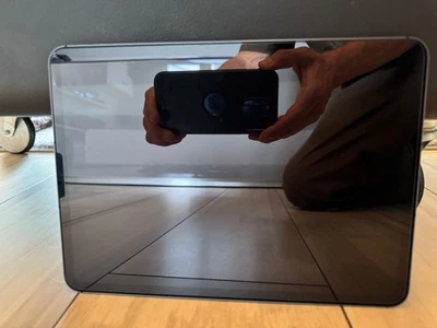 Apple iPad Pro (11", Wi-Fi + Cellular, 512 GB) 3. Generation)  100% - Bild 1 von 4