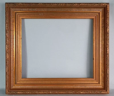 Cadre style ancien perlés 43x38 cm feuillure 31x26 cm bois stuc cuivré/doré C791 - Photo 1/4