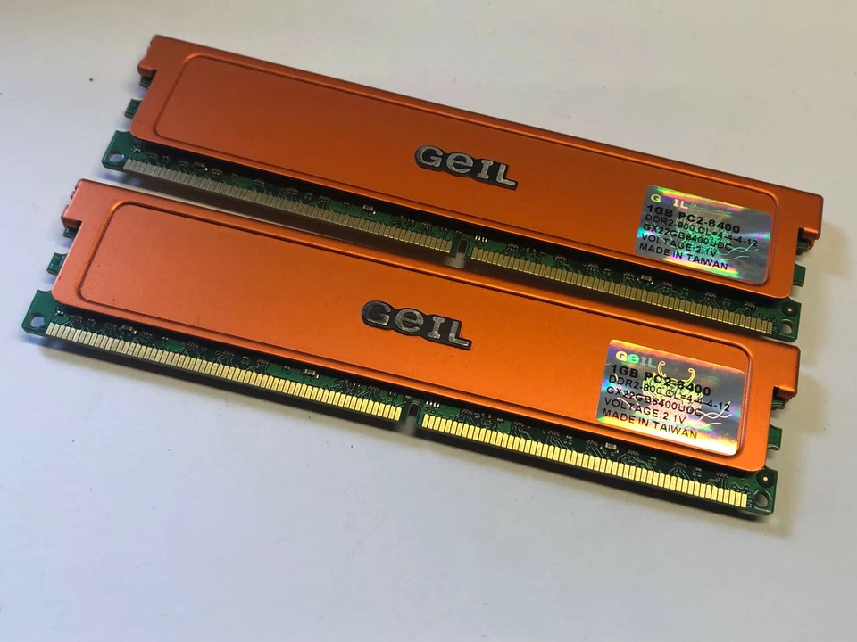 Geil Speicher GX22GB6400UDC  2GB (2x 1GB) - Image 1 of 1