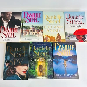 7 x Danielle Steel Large Paperback Books - Women's Fiction Novels - Drama - Picture 1 of 13
