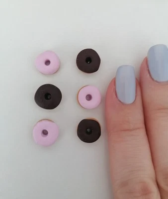 Miniatura dollhouse DONUTS 6 pz in scala 1:12  fatto a mano in fimo - Immagine 1 di 4