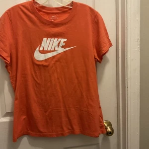 The Nike Tee Orange Halloween Size Medium Tee - Picture 1 of 5