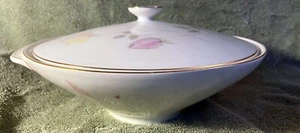 Vintage porcelain Covered Serving Dish; Heinrich H & C Germany;Anmut; rosebud - Picture 1 of 6