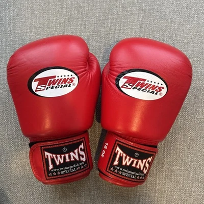 双胞胎特别泰拳拳击手套优质皮革16盎司 — 第 1/4 张图片