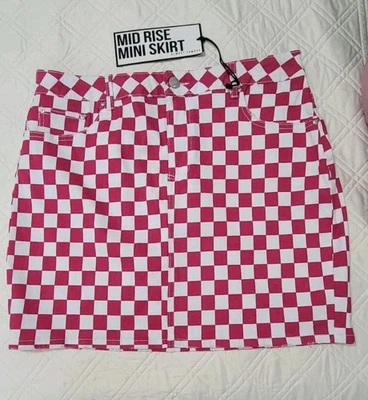 Falda casi famosa talla 1x minifalda tiro medio elástica rosa blanca a cuadros nueva con etiquetas Foto 1 de 4
