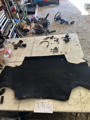 Panel de instalación del capó Mercedes-Benz W210 E55 AMG 1999-2002 FABRICANTE DE EQUIPOS ORIGINALES Foto 1 de 4