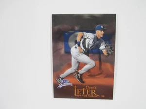 1999 Fleer Brilliants DEREK JETER #2 NMT - Picture 1 of 2