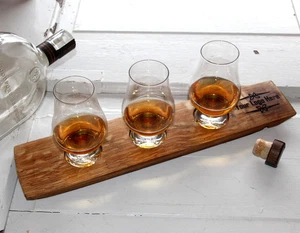 Gravierter Whiskey Flight - 3 Glas personalisierte Bourbon Probierschale - Glencairn - Bild 1 von 7