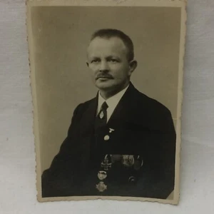 Fotografía de colección soldado alemán en traje con medallas fotografía 1939 Bez Luneburg - Imagen 1 de 6