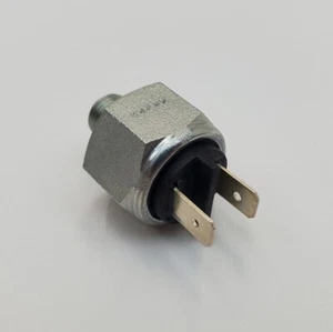 Hydraulic Brake Light Switch for many 1951-2022 Harley Twin V-ROD, XL Servi-Car - Picture 1 of 3