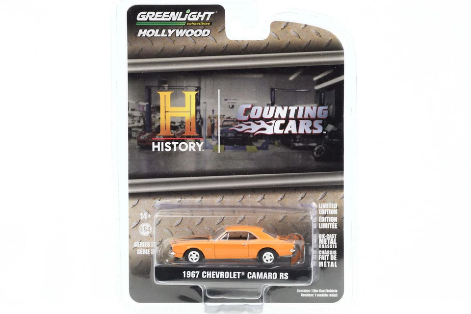 1:64 Counting Cars 1967 Chevrolet Camaro RS Arancione Greenlight Hollywood - Immagine 1 di 1