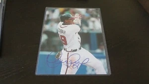 ATLANTA BRAVES YUNEL ESCOBAR AUTOGRAPHED 8 X 10 PHOTOGRAPH - Picture 1 of 2
