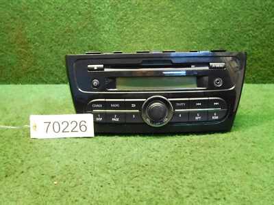 CD Radio Mitsubishi Space Star 1.0i 52KW Bj.2014 8701A538 OHNE CODE - Bild 1 von 4