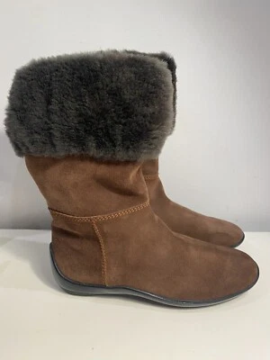 NEW Tods Junior Girls Gommino Boots Brown Suede Leather Shearling 30 US 12 UK 11 - Image 1 of 4