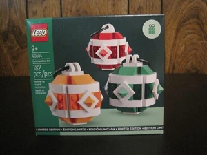 2023 LEGO 40604 CHRISTMAS DECOR SET LIMITED EDITION 182 PIECES - Picture 1 of 11