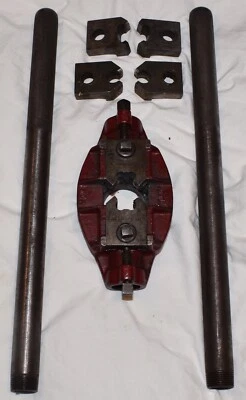Vintage GTD Greenfield No. 2 Pipe Die Holder Threader w/1/2", 3/4", 1-1/2" Dies - Imagem 1 de 4