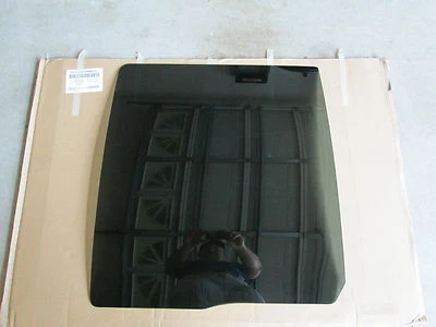 2007-2015 FORD EXPEDITION LINCOLN NAVIGATOR REAR LEFT DOOR GLASS DD11128YPN - Image 1 of 3