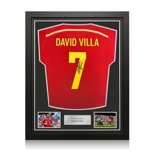 David Villa Signed Original Spain 2013-15 Football Shirt. Standard Frame - Picture 1 of 5