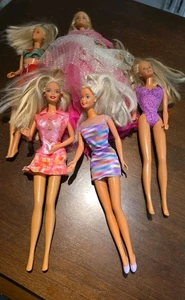 Lote de 5 muñecas Barbie vintage Mattel vestidas joyería Bendy. STS  - Imagen 1 de 20