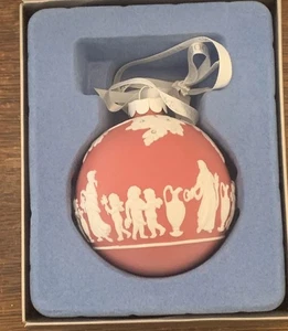 Wedgwood Icon Ornament Jasperware Red And White Christmas - Picture 1 of 4