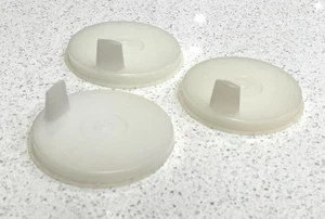 Tupperware Schnabeltasse Deckel #1552 für G Glocke Becher Becher transparent Neu aus altem Lagerbestand - Bild 1 von 2