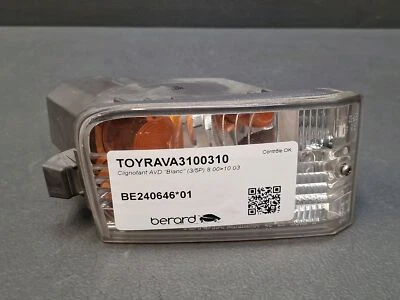 Lampeggiante Anteriore Destro Bianco - Toyota RAV4 II Agosto 2000 Per Ott 2003 - Immagine 1 di 3