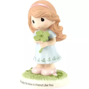 * New PRECIOUS MOMENTS Figurine LUCKY TO HAVE A FRIEND LIKE YOU Shamrock Clover - Picture 1 of 6