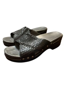 Dansko Mila Black Woven Leather Sandals Shoes Studded 304020200 Sz 39 8.5/9 - Picture 1 of 7