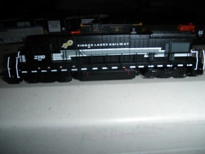 Finger Lakes Railway             B23-7     w/ DCC & sound - Image 1 of 4