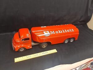 1950s SMITH MILLER Smitty Mobilgas Mobiloil Toy Tanker Truck Original w/ Box